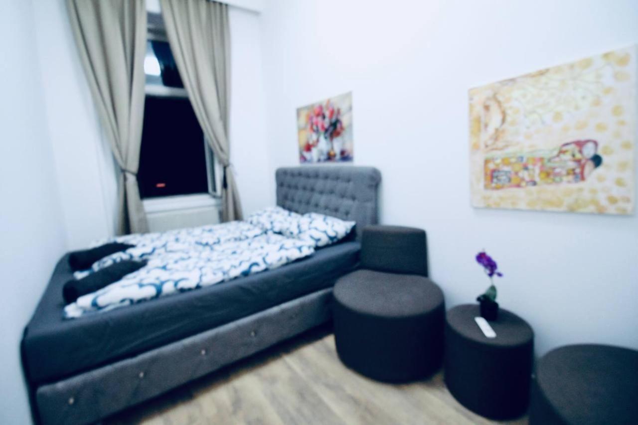Modern Double Room Js A Vienna Exterior photo