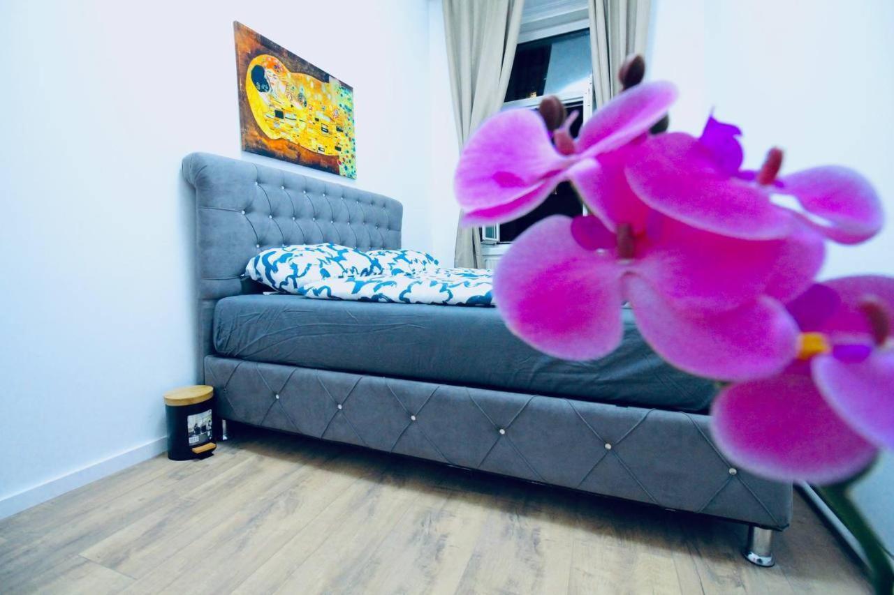 Modern Double Room Js A Vienna Exterior photo